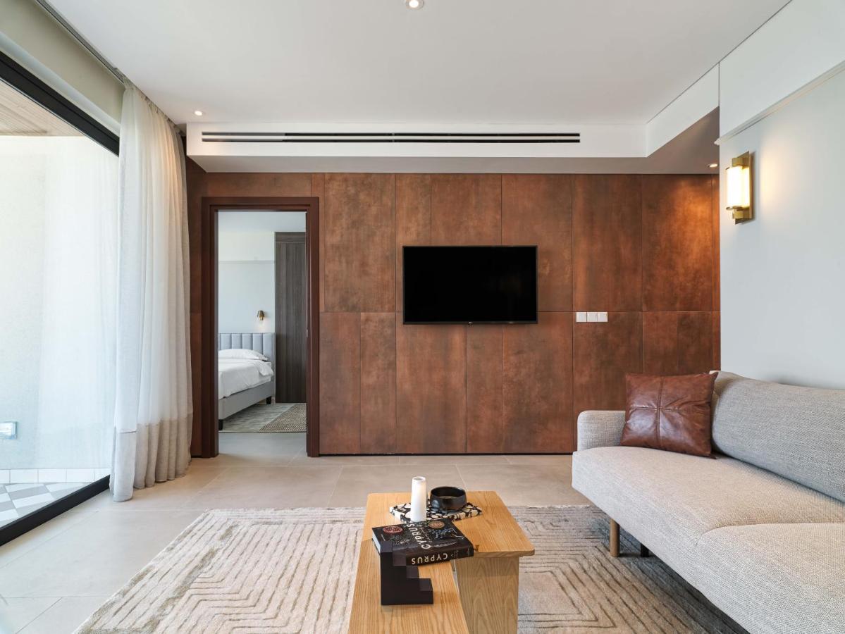 Hotel apartamentowy Liv Mackenzie Adults Only Larnaca
