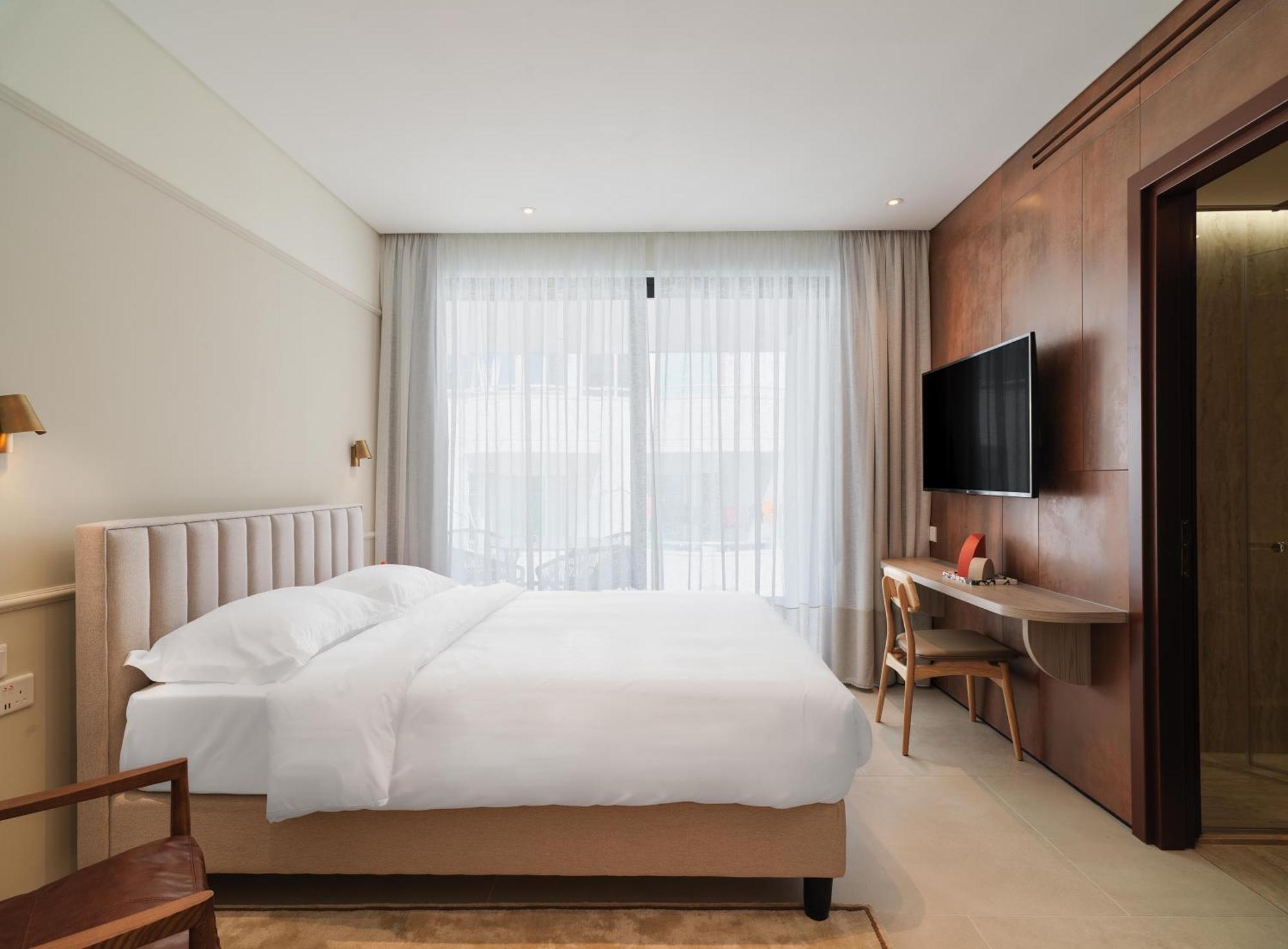 Hotel apartamentowy Liv Mackenzie Adults Only Larnaca