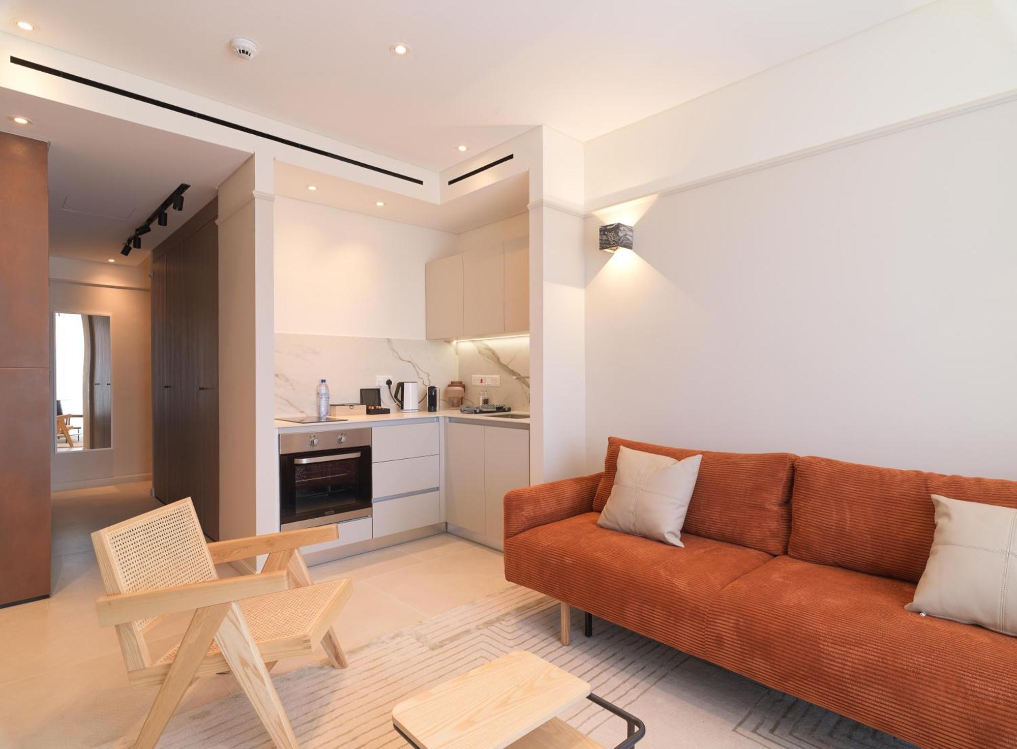 Hotel apartamentowy Liv Mackenzie Adults Only Larnaca
